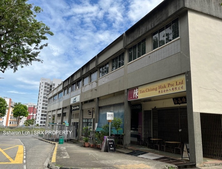 YIO CHU KANG ROAD (D19), Retail #630750031